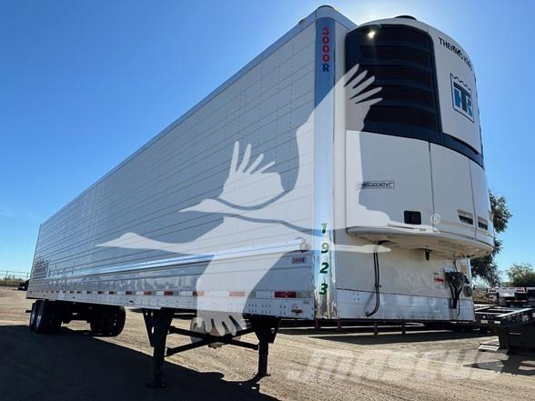 Utility 3000R Puspriekabės su izoterminiu kėbulu