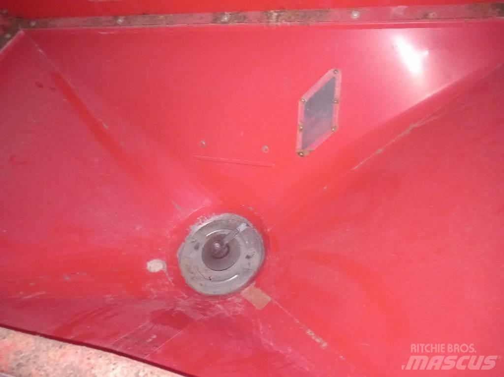 Kuhn MDS 732 M Trąšų purkštuvai