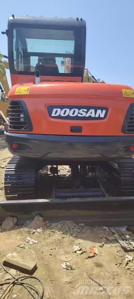 Doosan DX60 Mini ekskavatoriai < 7 t