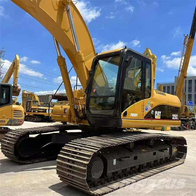 CAT 325 CL Vikšriniai ekskavatoriai
