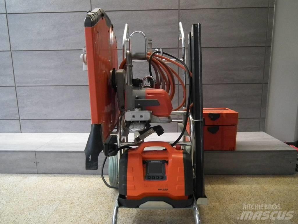 Husqvarna WS220 Akmens ir betono pjūklai