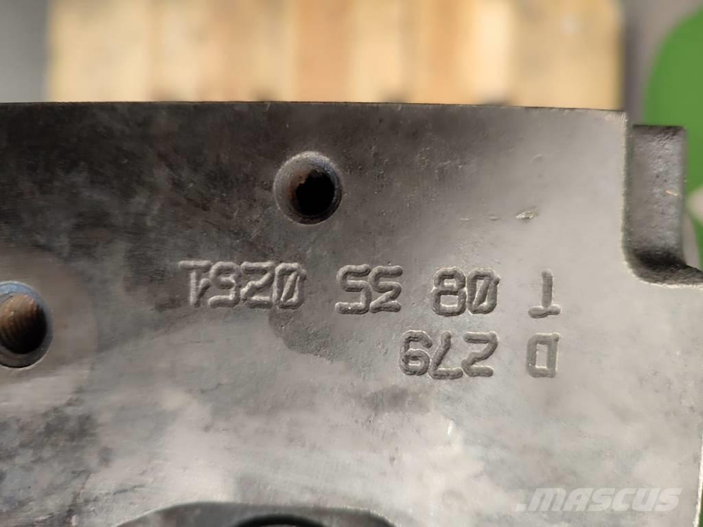 CAT 4.4C engine post Varikliai