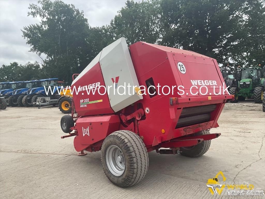 Lely WELGER RP202 Ritinių presai