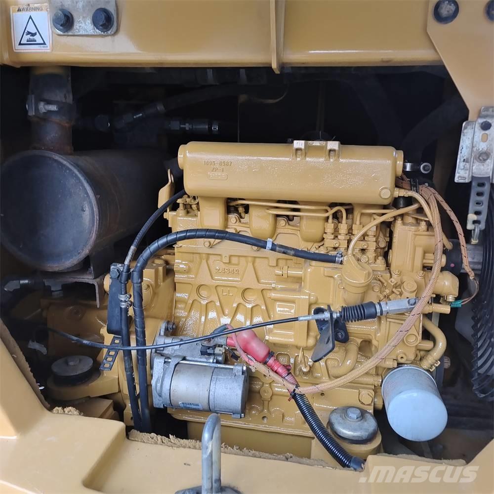 CAT 306 E Mini ekskavatoriai < 7 t