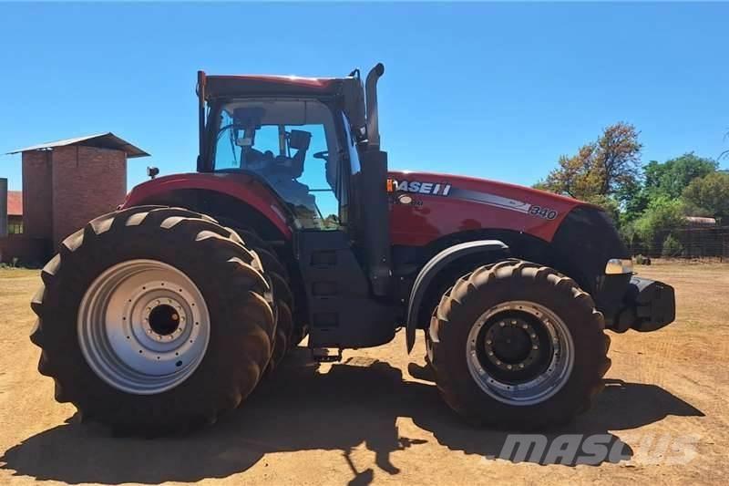 Case IH Magnum 340 Traktoriai