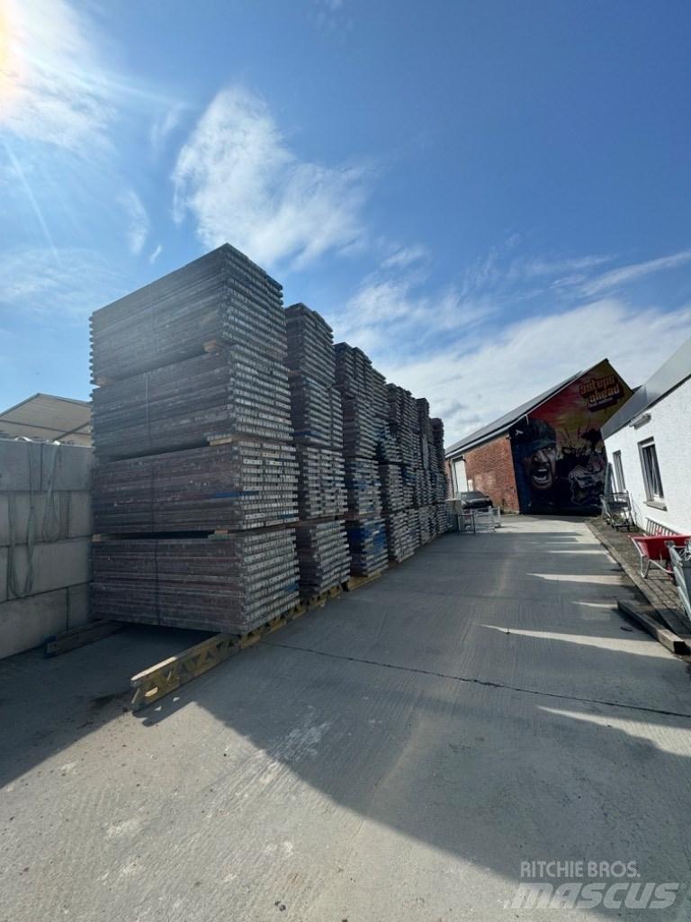 Altrad SL 70 Pastolių įrengimai