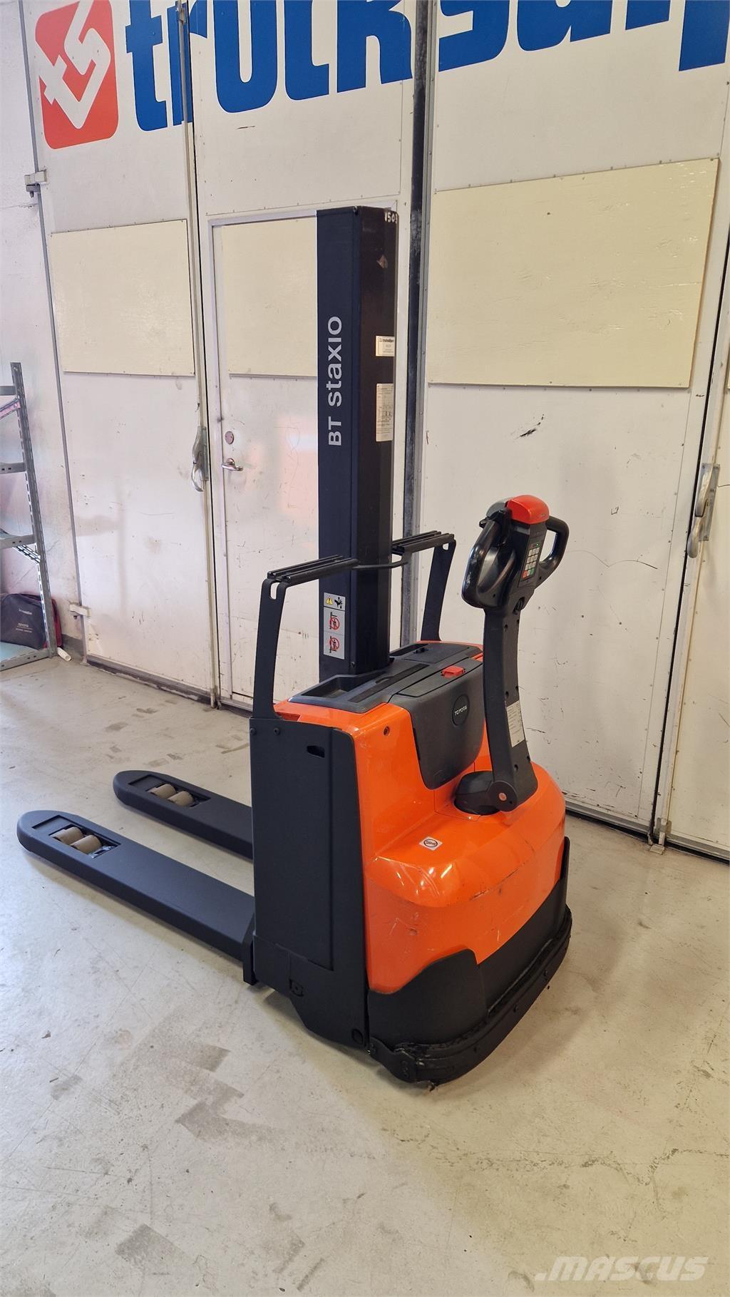 Toyota SWE080L Savaeigiai rietuvai