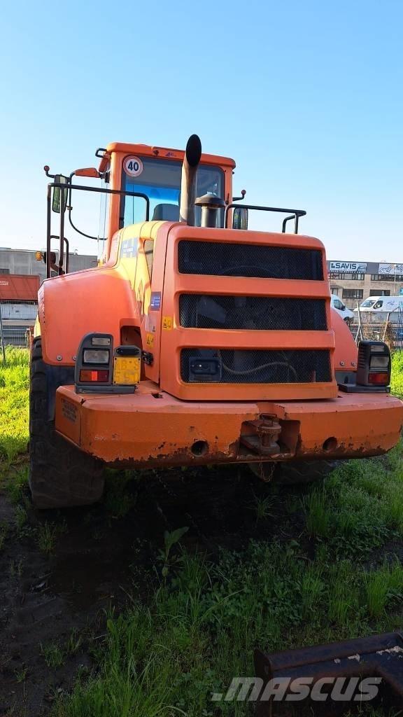 Hitachi W190 Naudoti ratiniai krautuvai