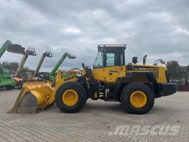 Komatsu WA 320 Naudoti ratiniai krautuvai