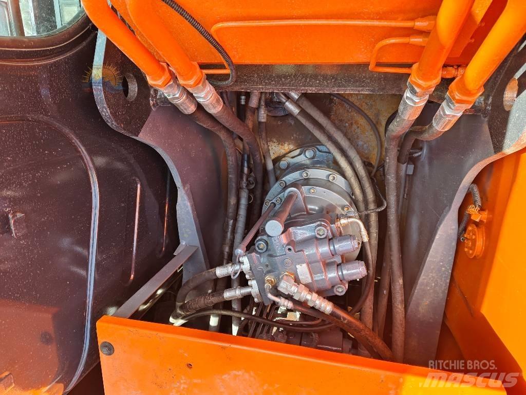 Hitachi ZX 130 Vikšriniai ekskavatoriai