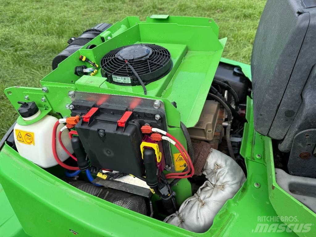 Avant 755 i Mini krautuvai