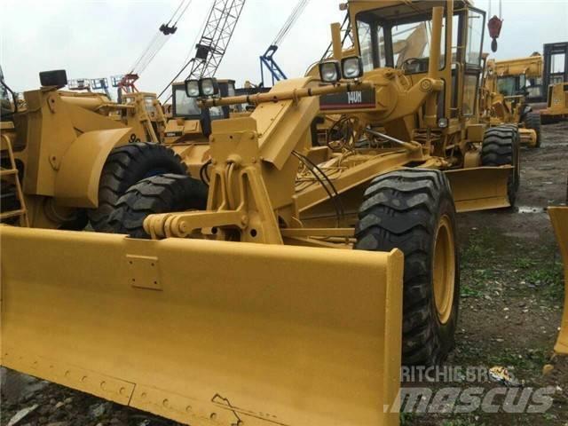 CAT 140 H Greideriai