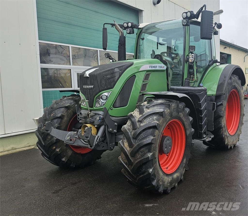 Fendt 724 Vario Traktoriai