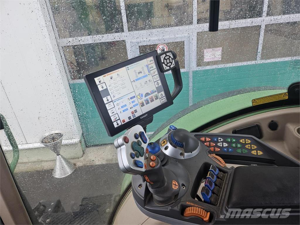 Fendt 724 Vario Traktoriai