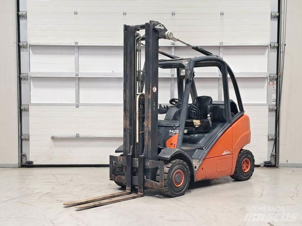 Linde H25T LPG (dujiniai) krautuvai