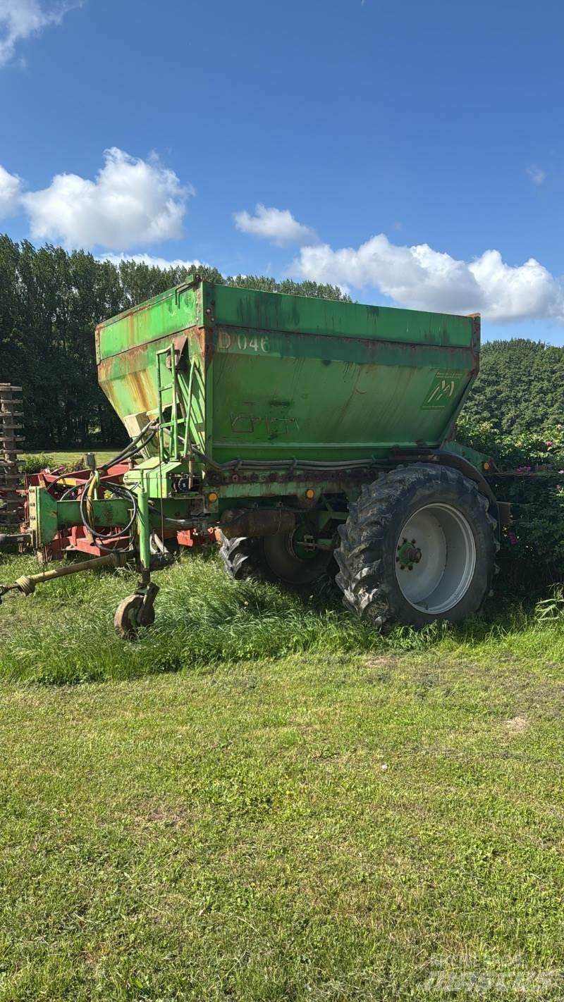  GÜSTROWER D 045 Mineralinių trąšų barstytuvai