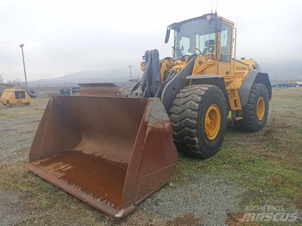 Volvo L 110 E Naudoti ratiniai krautuvai