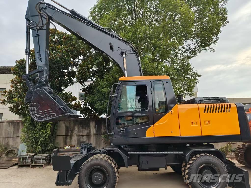 Hyundai r210w-9 Ratiniai ekskavatoriai