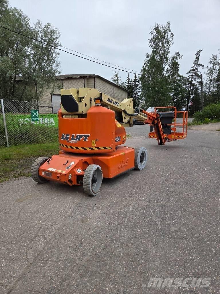JLG E 400 AJPN Alkūniniai keltuvai