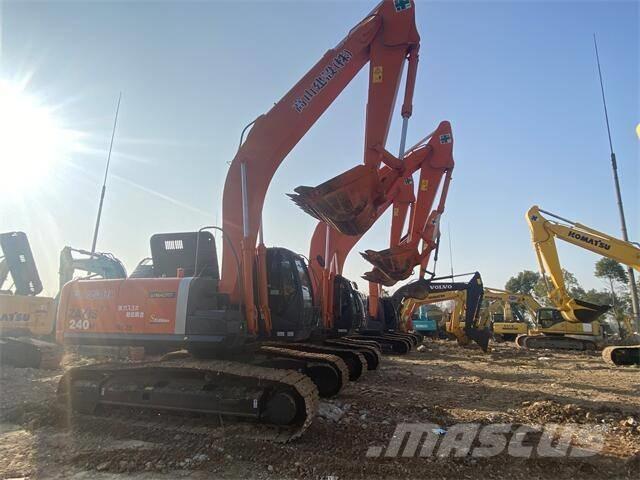 CAT ZX240-3 Vikšriniai ekskavatoriai