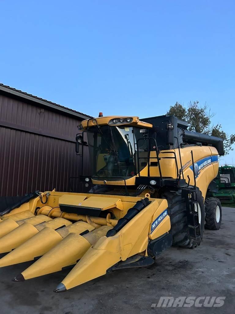 New Holland CX 5090 Derliaus nuėmimo kombainai