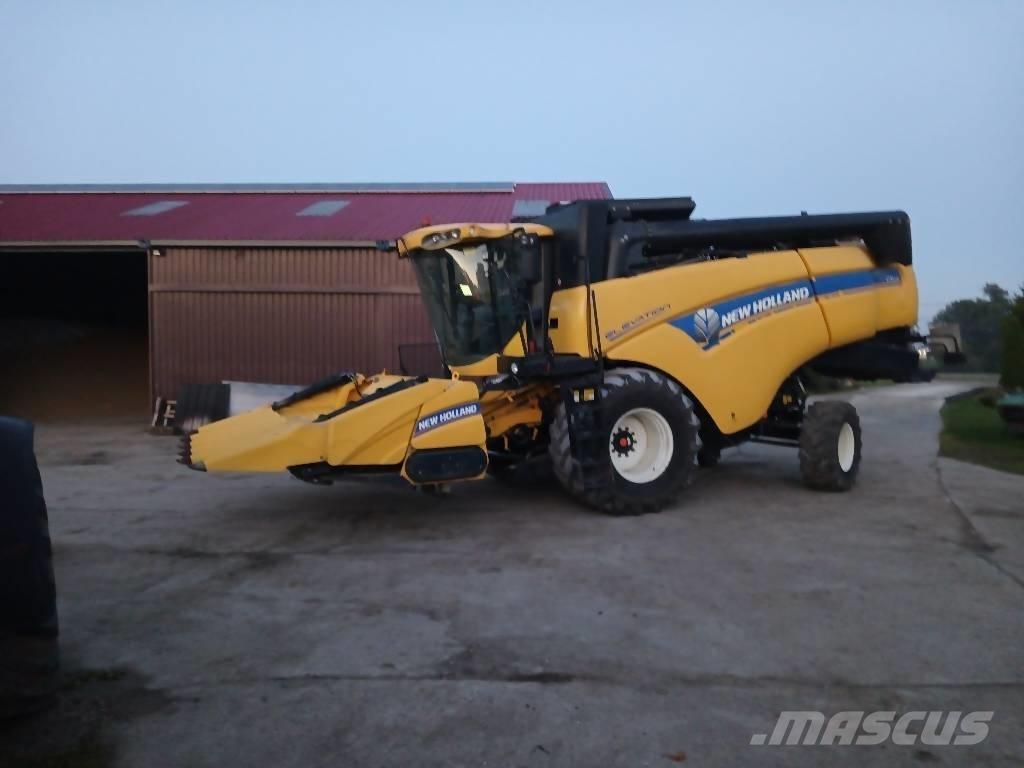 New Holland CX 5090 Derliaus nuėmimo kombainai