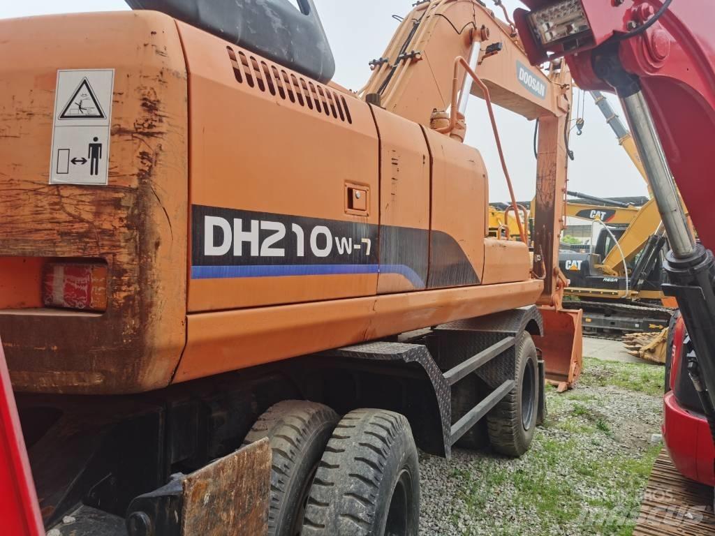 Doosan DH 210 W-7 Ratiniai ekskavatoriai