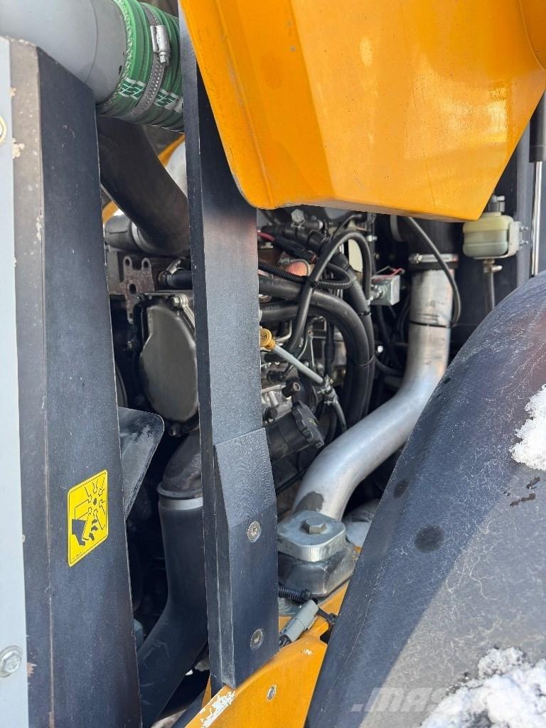 Venieri 10.63 Naudoti ratiniai krautuvai