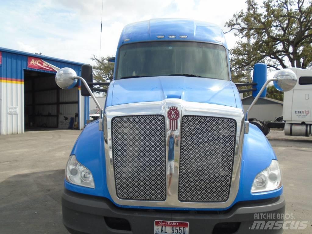 Kenworth T680 Naudoti vilkikai