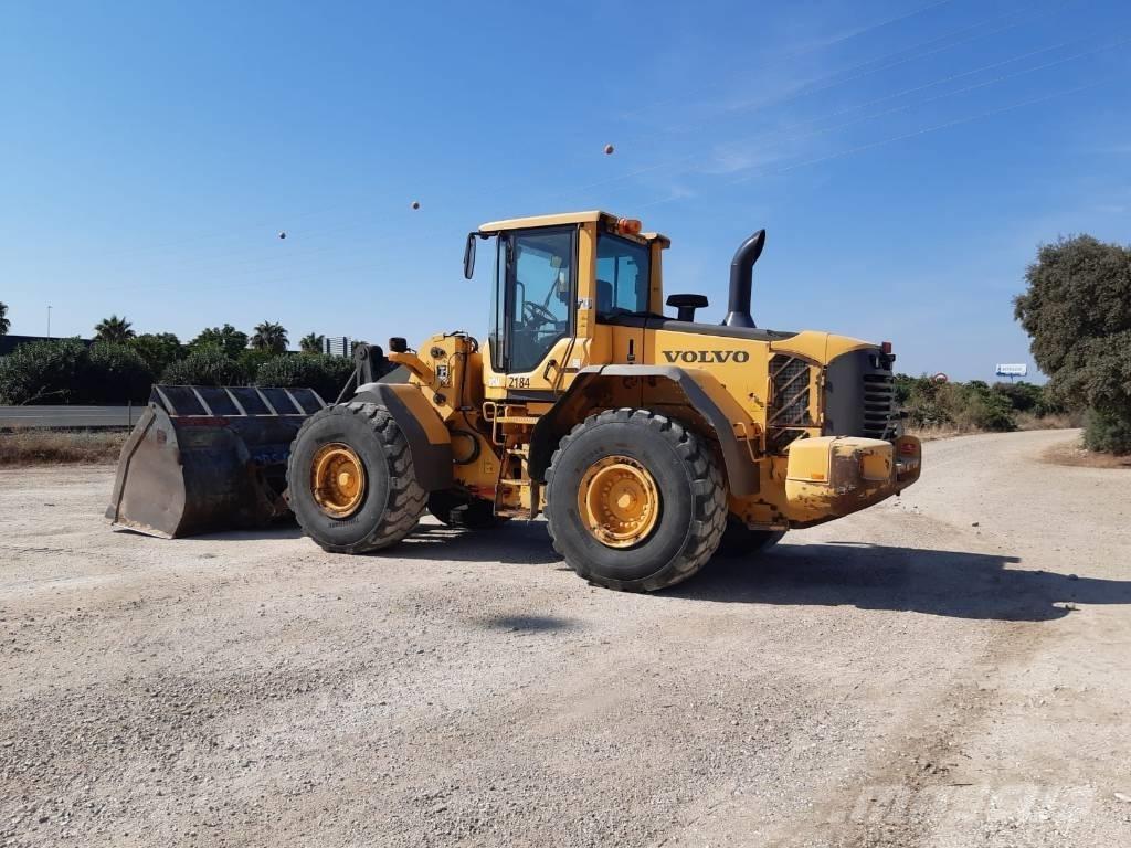 Volvo L 120 F Naudoti ratiniai krautuvai