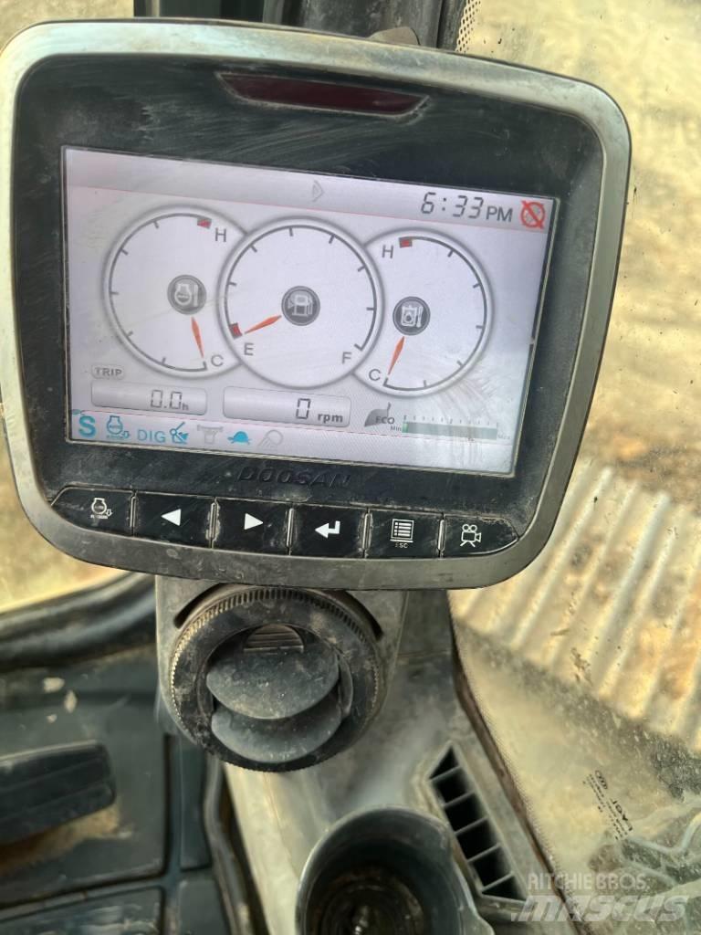 Doosan DX225LC-9C Vikšriniai ekskavatoriai
