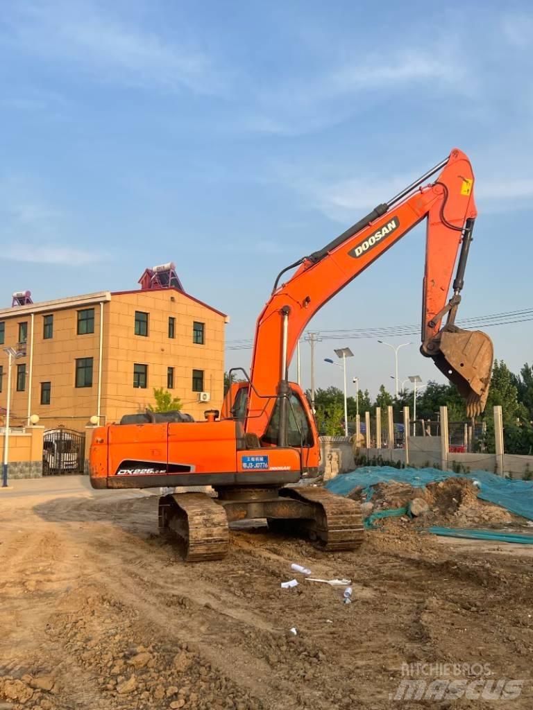 Doosan DX225LC-9C Vikšriniai ekskavatoriai