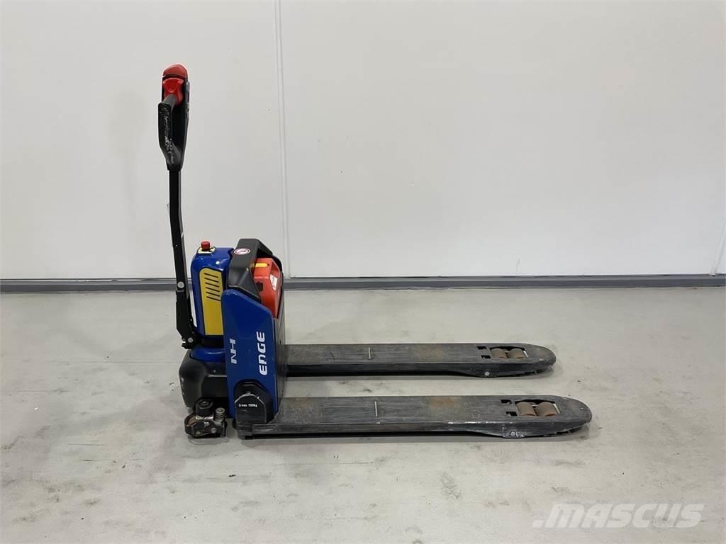 NH SKP1500E Mažų aukščių keltuvai