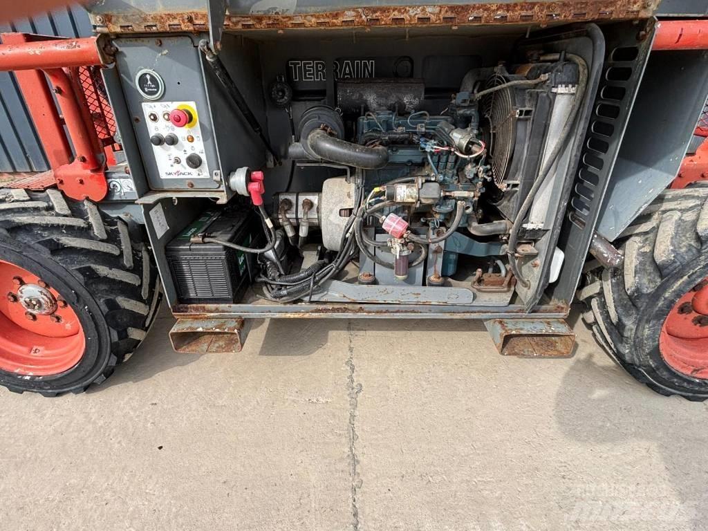 SkyJack SJ 6832 RT Žirkliniai keltuvai
