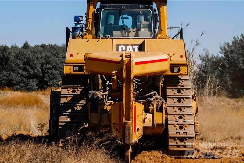 CAT D10T Vikšriniai buldozeriai