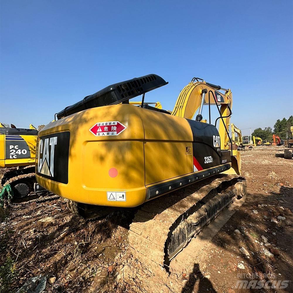 CAT 326D Vikšriniai ekskavatoriai