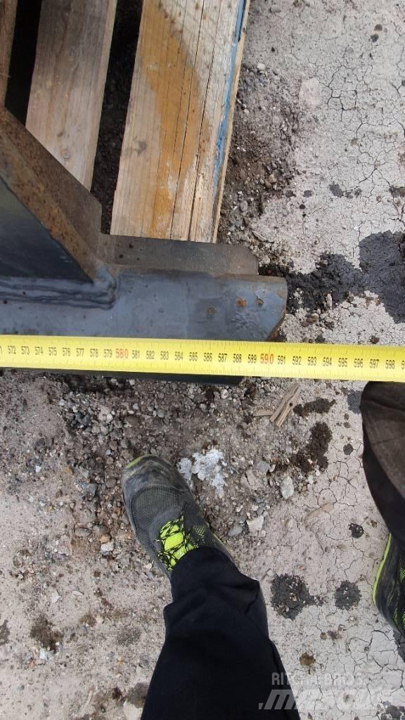  HOOKLIFT    5910MM Sunkvežimiai su keliamuoju kabliu