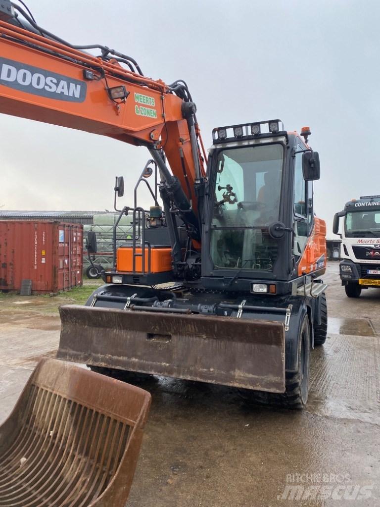 Doosan DX 140 W -5 Visureigiai kranai