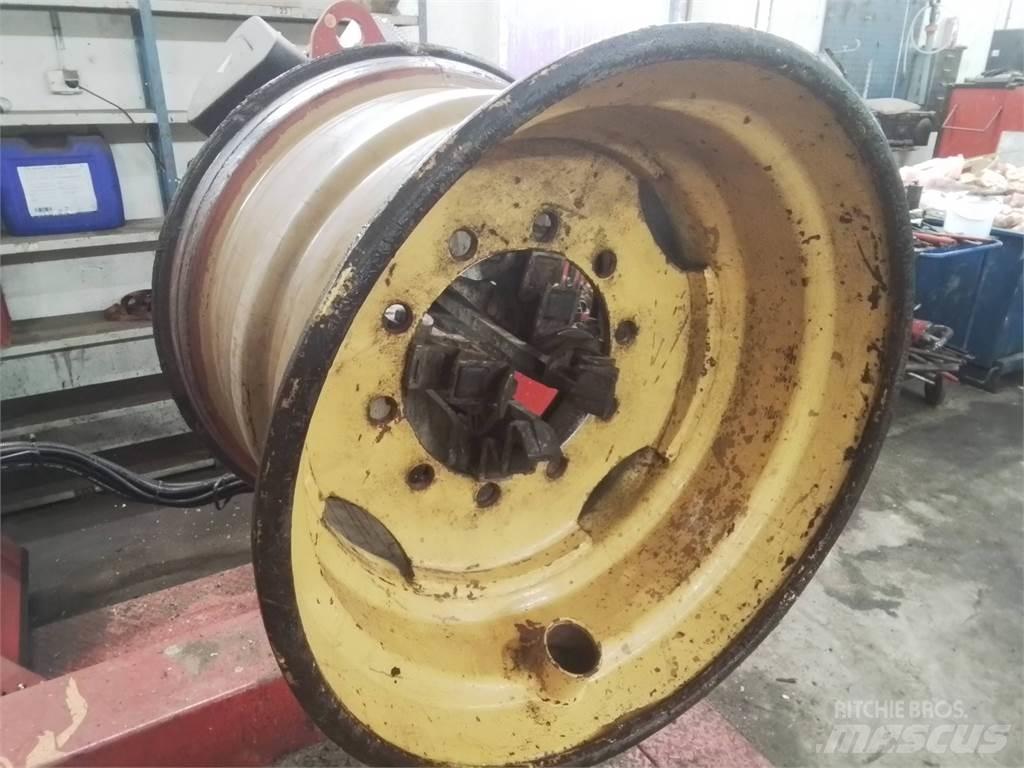 Ösa 250 20x26,5 Padangos, ratai ir ratlankiai