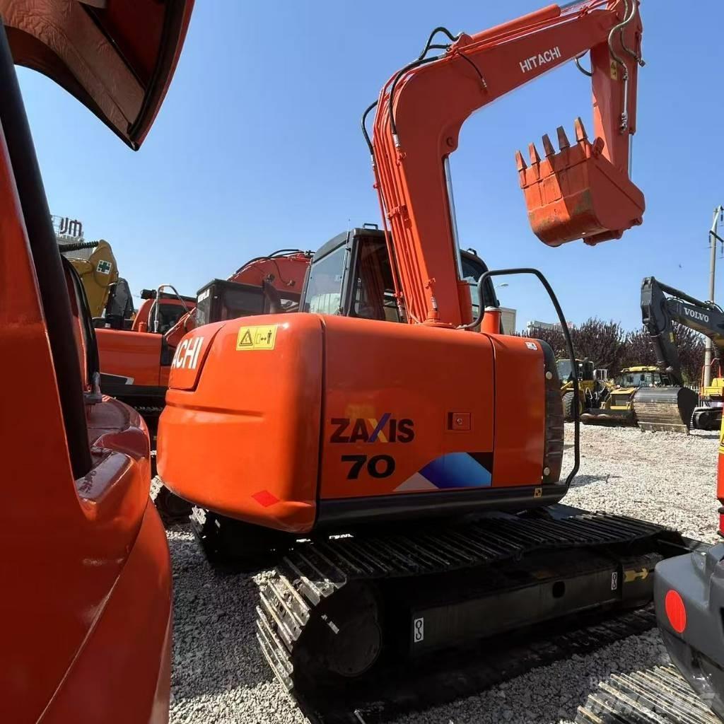 Hitachi ZX 70 Vikšriniai ekskavatoriai