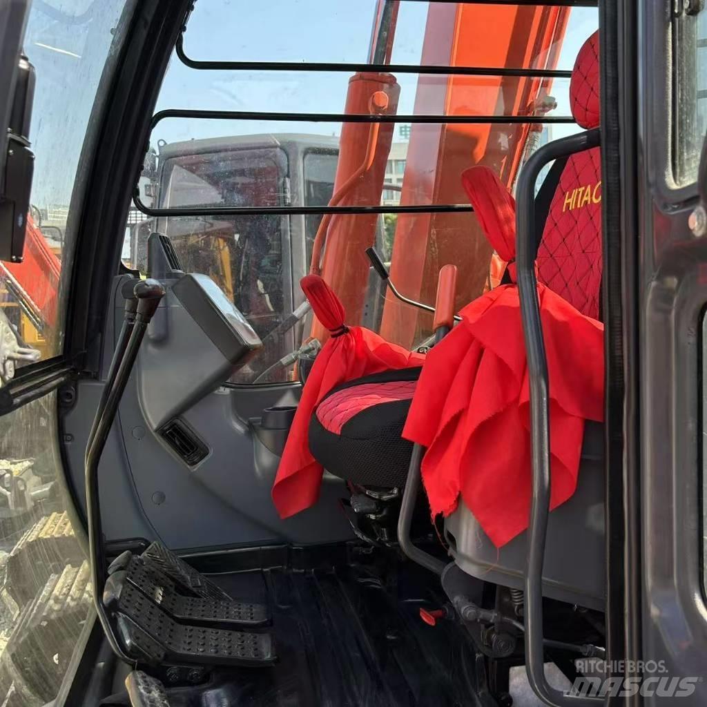 Hitachi ZX 70 Vikšriniai ekskavatoriai