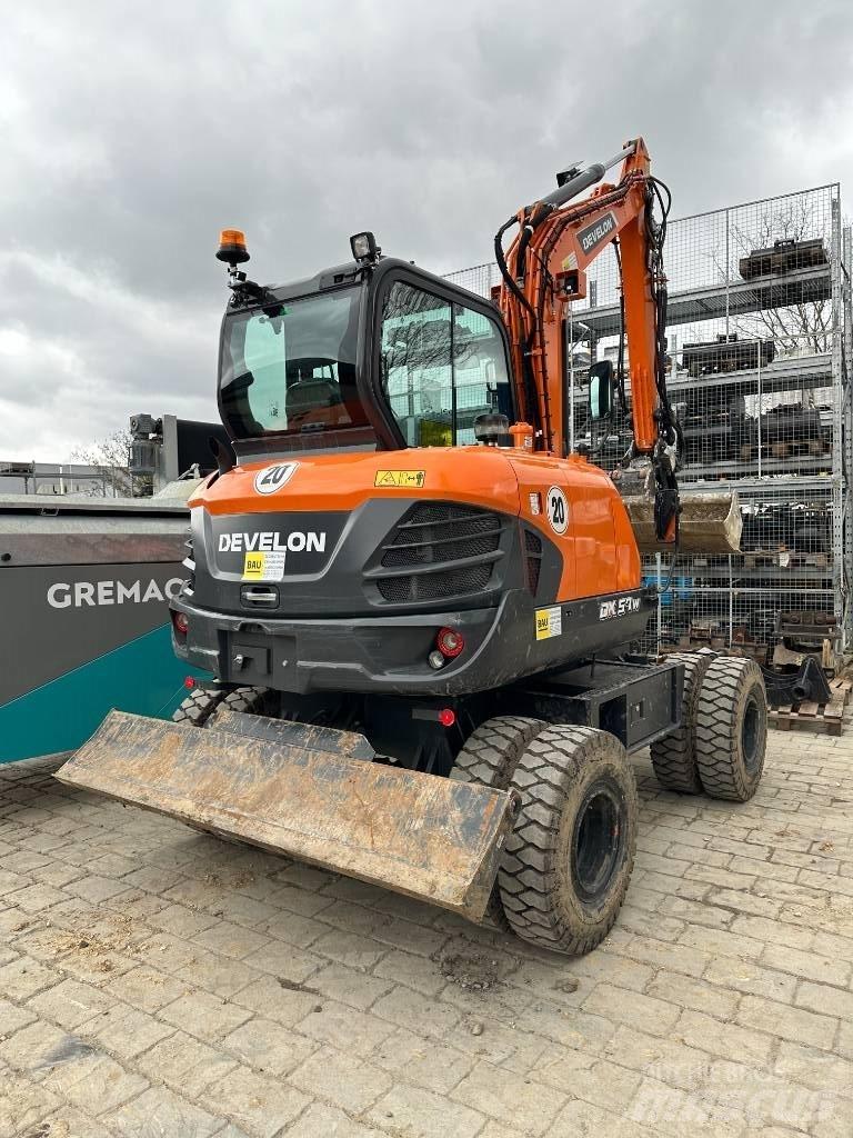 Develon DX 57 W-7 Ratiniai ekskavatoriai