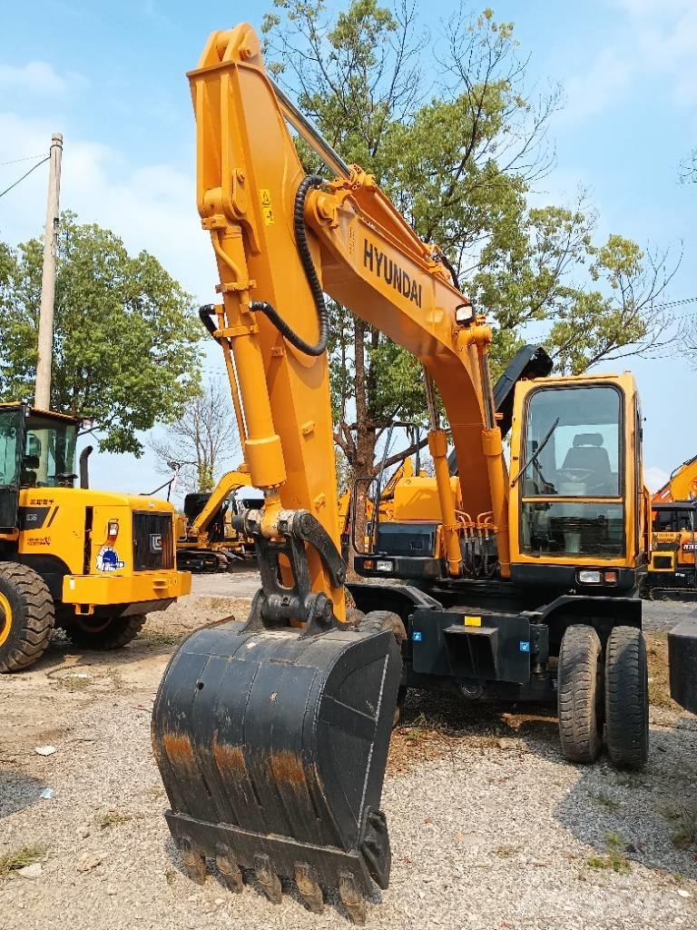 Hyundai R150W Ratiniai ekskavatoriai