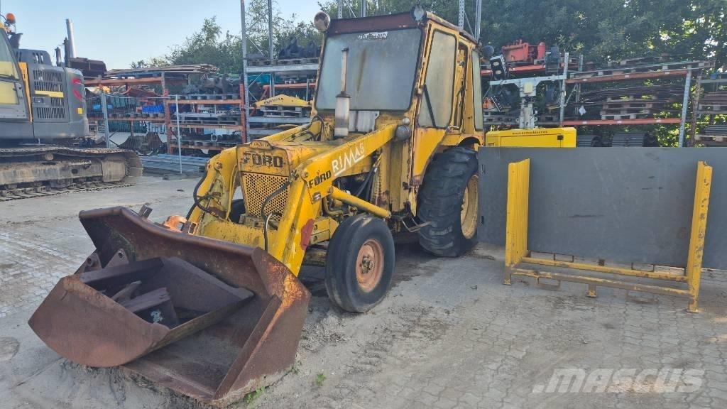 Ford 4500 Ekskavatoriniai krautuvai