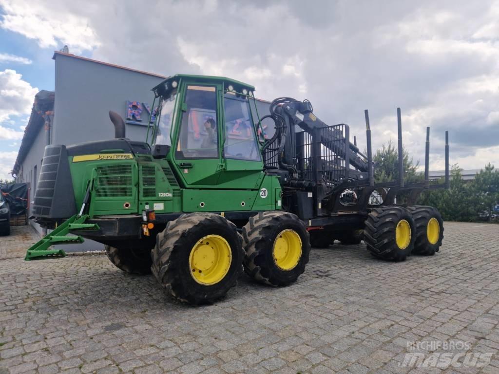 John Deere 1210 E Naudoti miškovežiai (Forvarderiai)