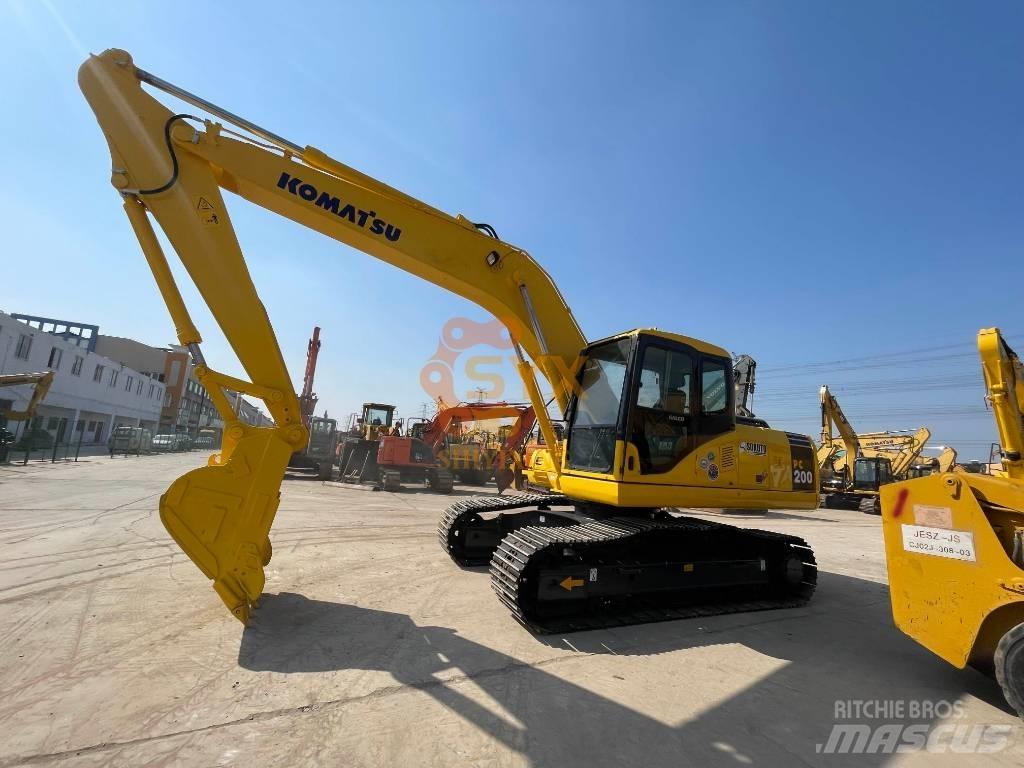 Komatsu PC200-7 Vikšriniai ekskavatoriai