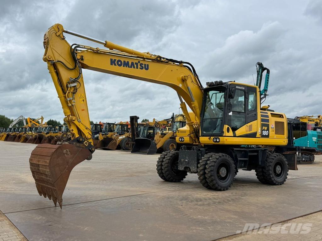 Komatsu PW180-11 Ratiniai ekskavatoriai