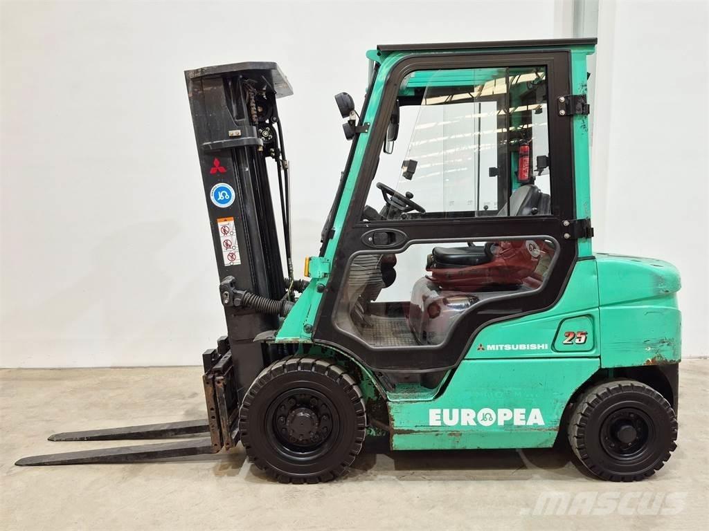Mitsubishi FD25NT Dyzeliniai krautuvai