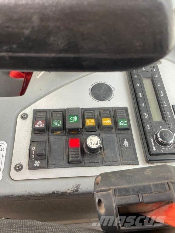 Terex TL70 Naudoti ratiniai krautuvai