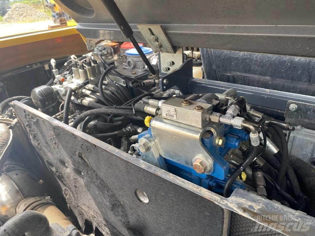 Yanmar SV 120 Vikšriniai ekskavatoriai